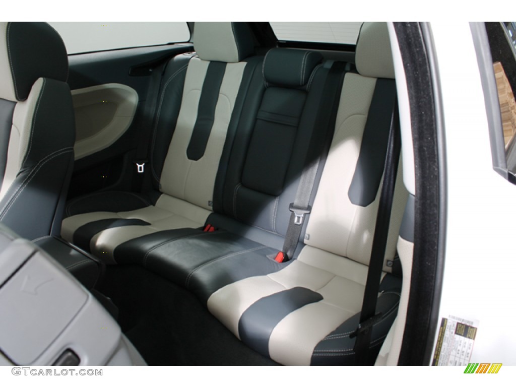 2012 Land Rover Range Rover Evoque Coupe Dynamic Rear Seat Photo #76933500