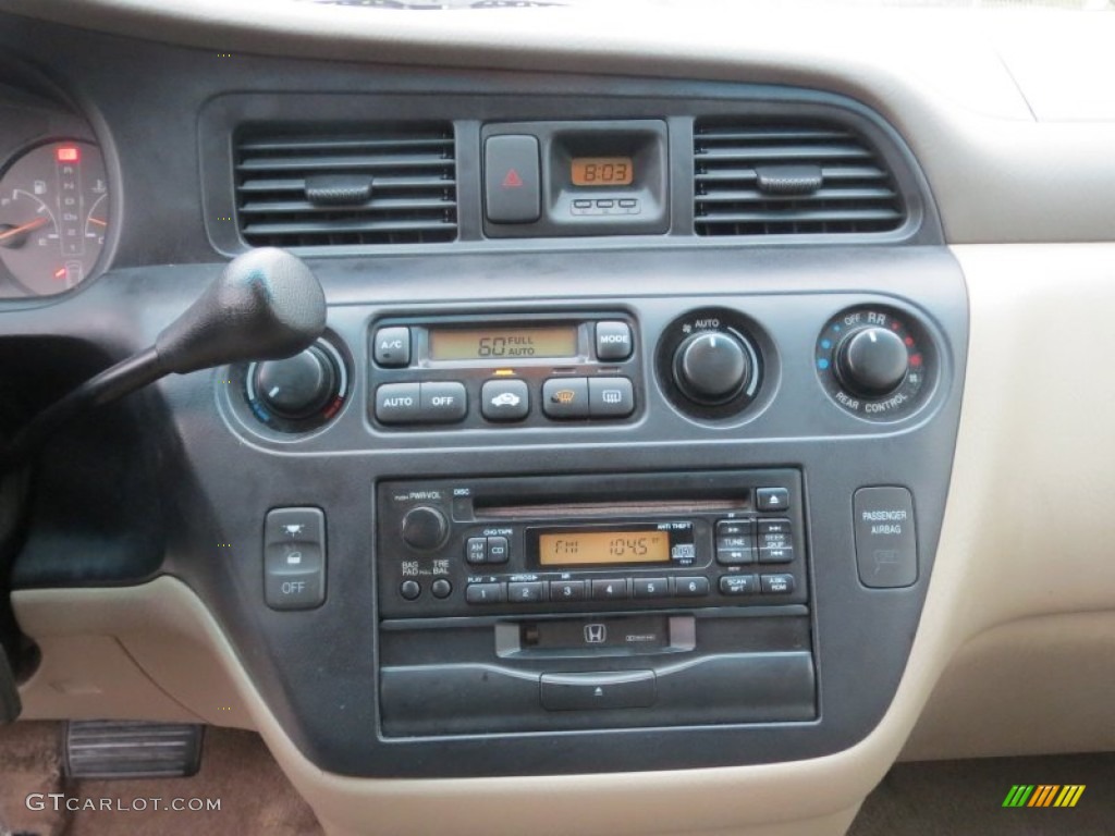 2003 Honda Odyssey EX Controls Photo #76933549