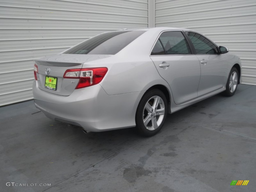 2013 Camry SE - Classic Silver Metallic / Black photo #3