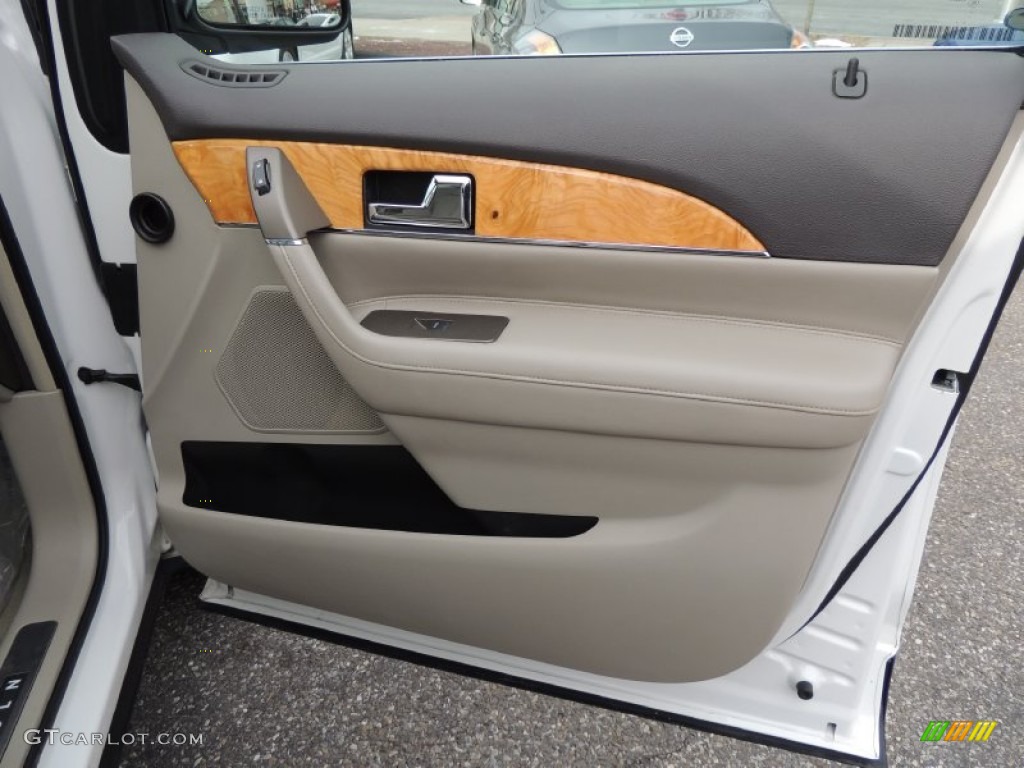 2011 Lincoln MKX AWD Medium Light Stone Door Panel Photo #76934836
