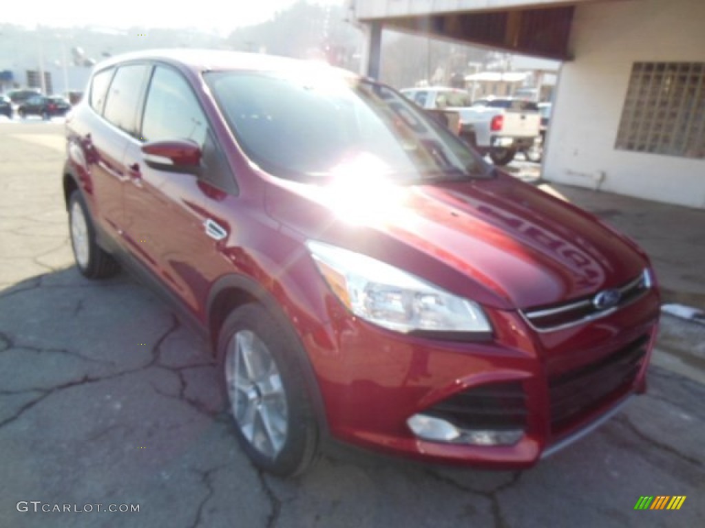 2013 Escape SEL 1.6L EcoBoost 4WD - Ruby Red Metallic / Charcoal Black photo #2