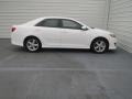 Super White - Camry SE Photo No. 2