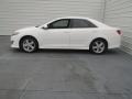 Super White - Camry SE Photo No. 7