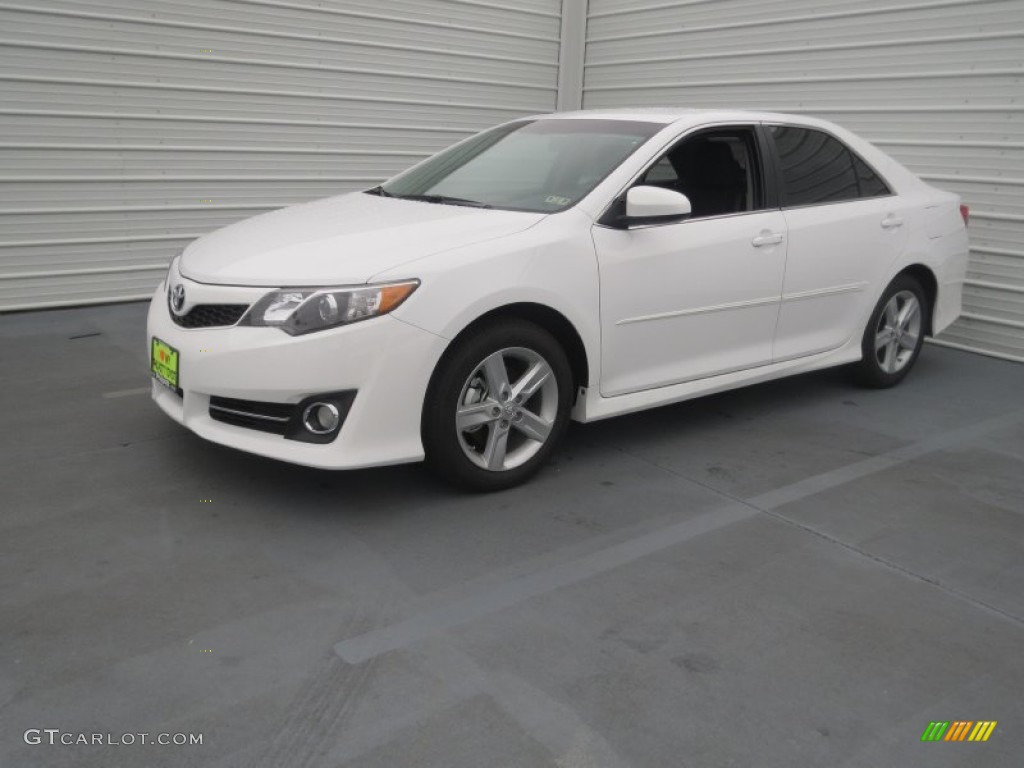 2013 Camry SE - Super White / Black photo #8
