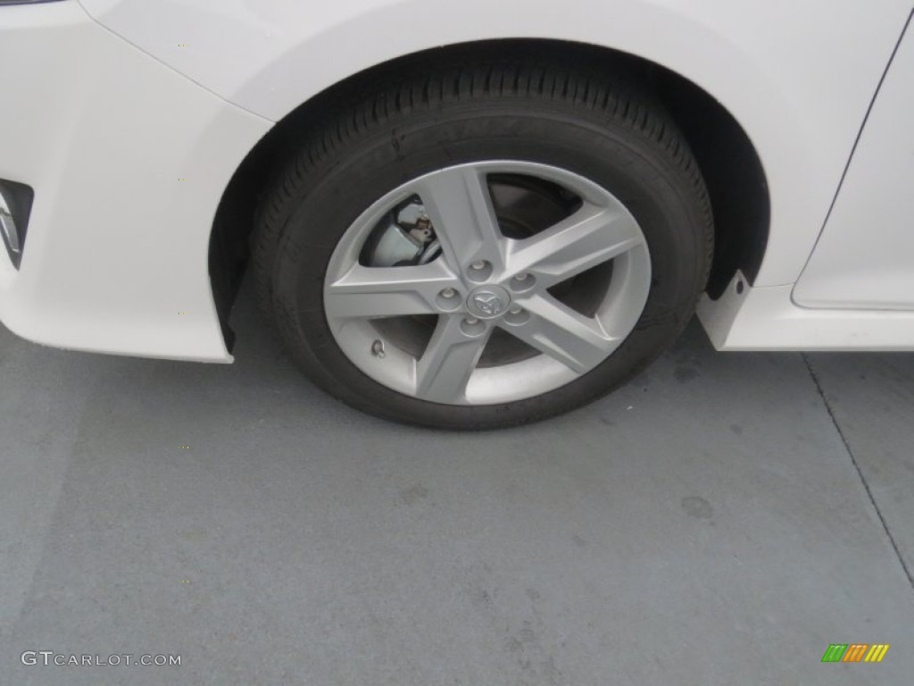 2013 Camry SE - Super White / Black photo #12