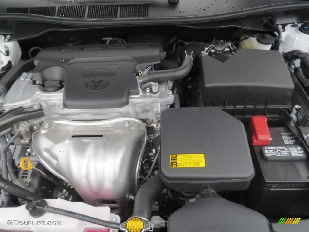 2013 Camry SE - Super White / Black photo #16