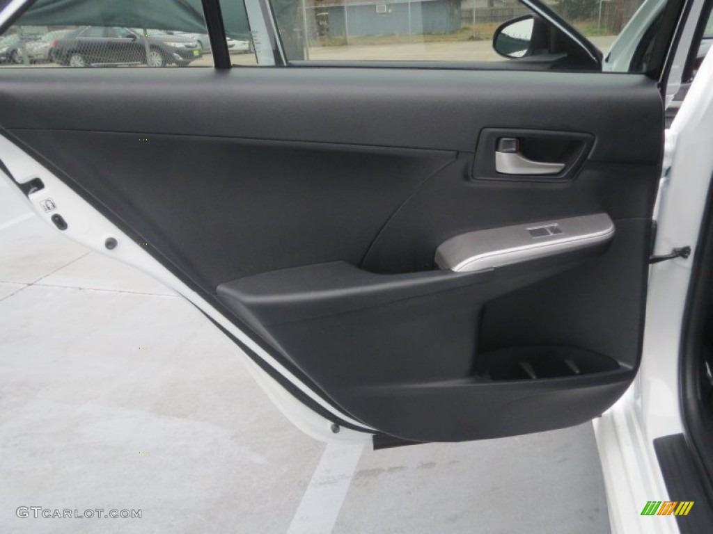 2013 Camry SE - Super White / Black photo #18