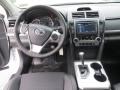 Super White - Camry SE Photo No. 24