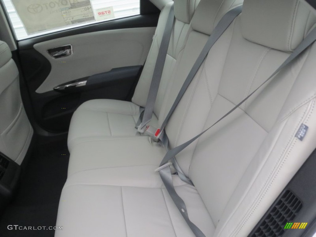 2013 Toyota Avalon Hybrid XLE Rear Seat Photos