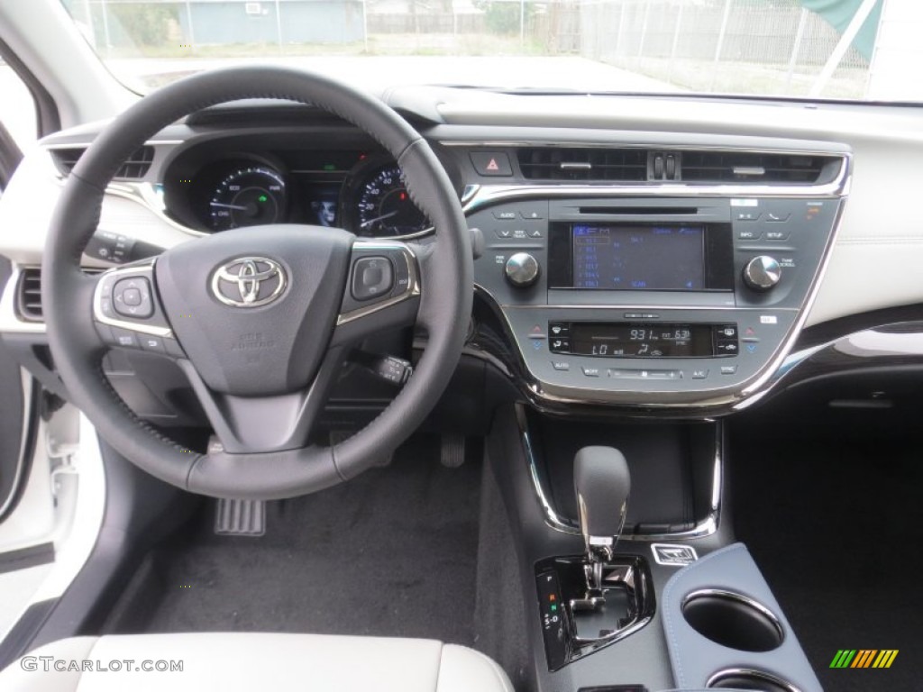 2013 Toyota Avalon Hybrid XLE Light Gray Dashboard Photo #76937044