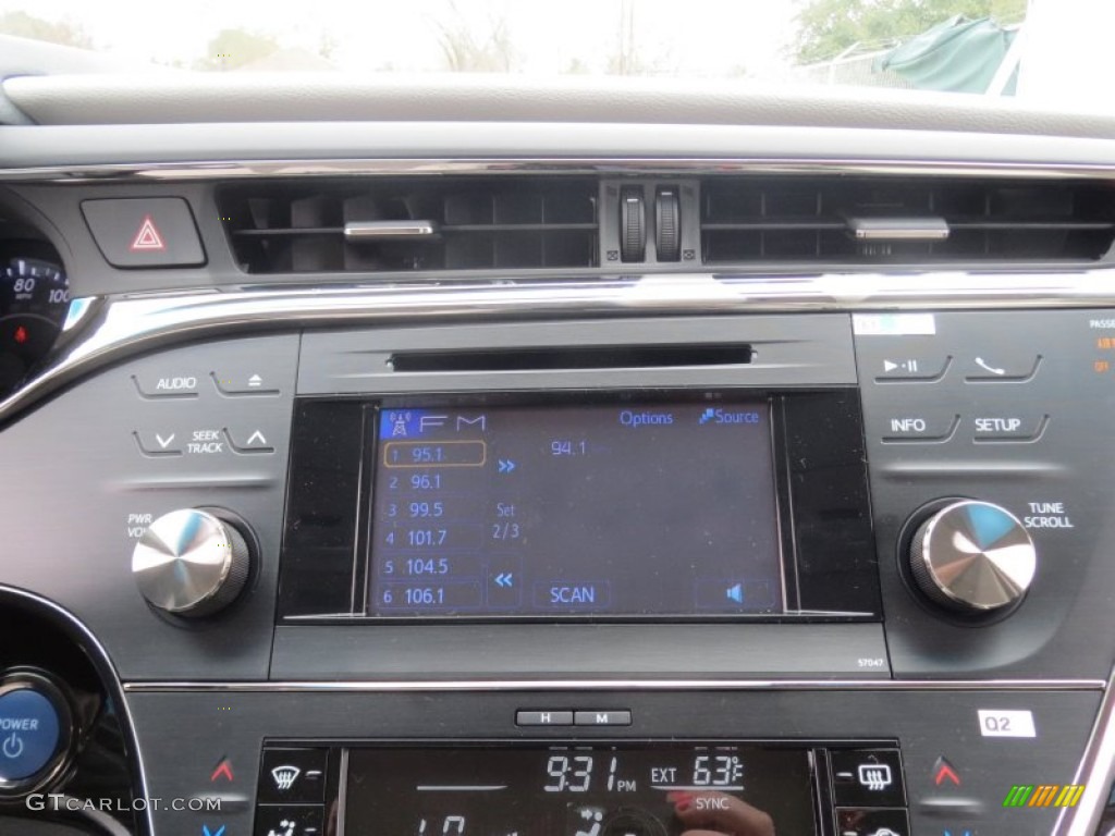 2013 Toyota Avalon Hybrid XLE Audio System Photos