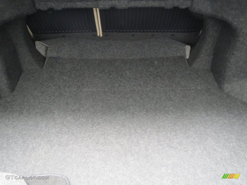 2013 Camry LE - Super White / Ivory photo #15