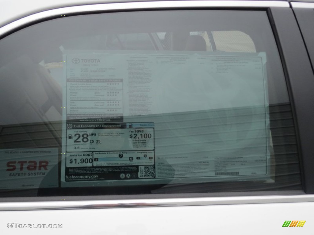 2013 Camry LE - Super White / Ivory photo #33