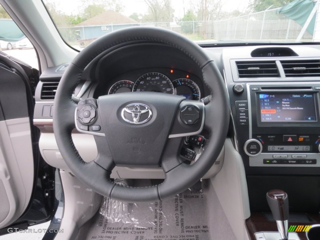 2013 Camry XLE - Cosmic Gray Metallic / Ash photo #30