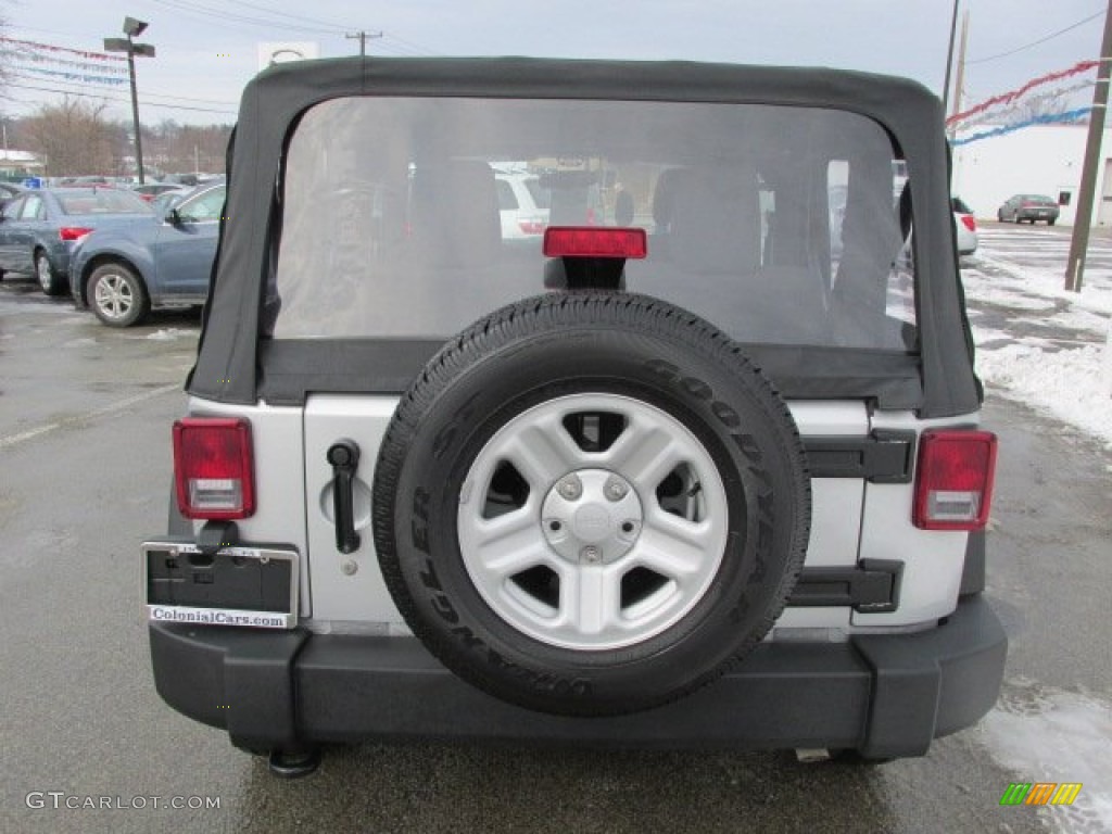 2012 Wrangler Sport 4x4 - Bright Silver Metallic / Black photo #8