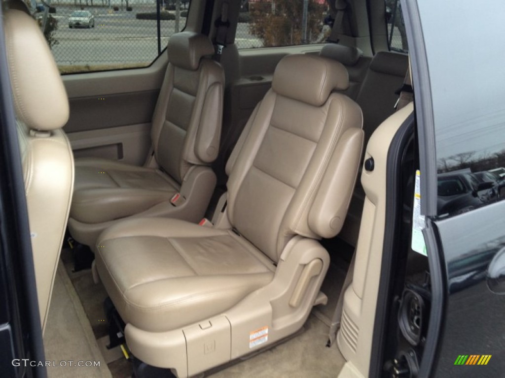 Pebble Beige Interior 2004 Ford Freestar Limited Photo #76940587
