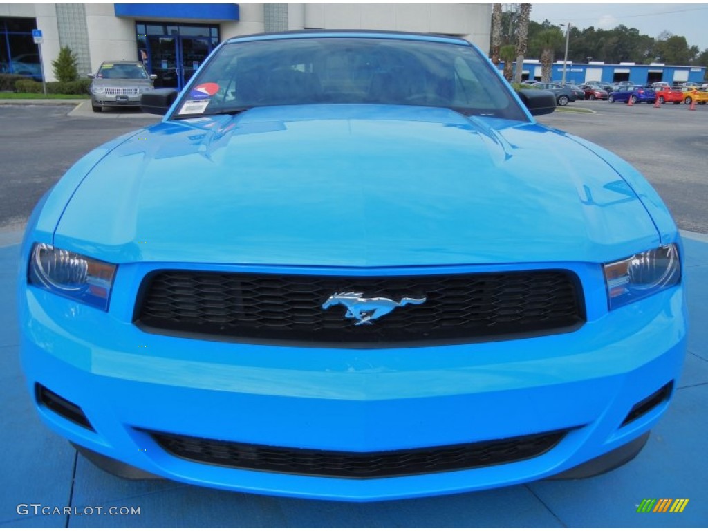 2012 Mustang V6 Premium Convertible - Grabber Blue / Charcoal Black photo #8