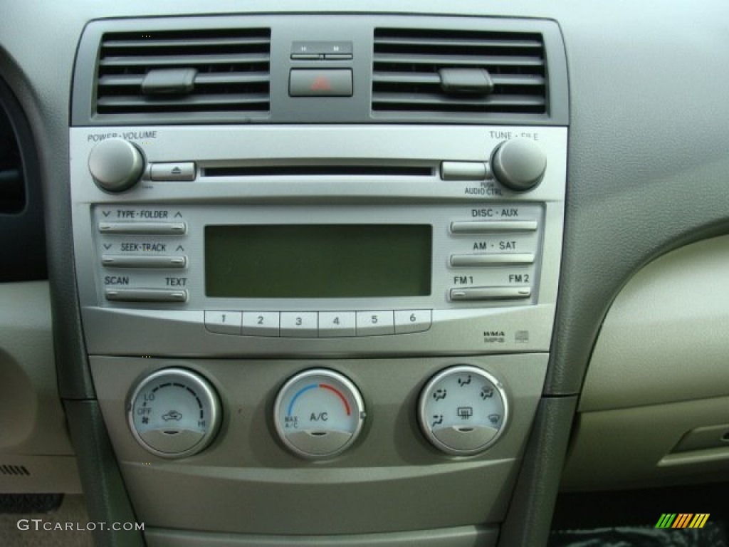 2011 Toyota Camry LE Controls Photo #76941817