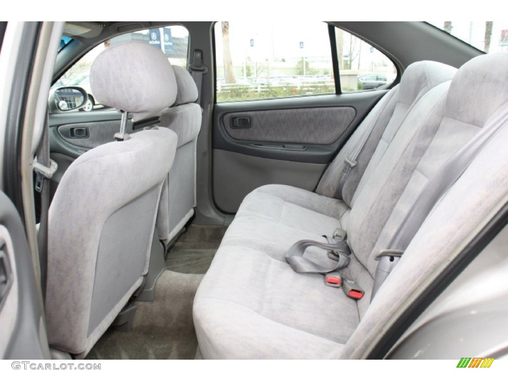 1999 Nissan Altima GXE Rear Seat Photo #76942941