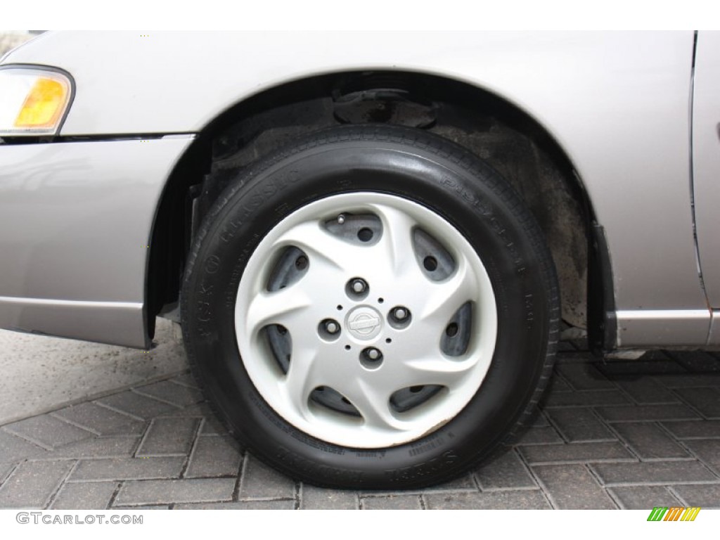 1999 Nissan Altima GXE Wheel Photo #76943167