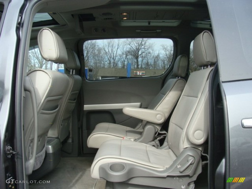 2009 Nissan Quest 3.5 SE Rear Seat Photos
