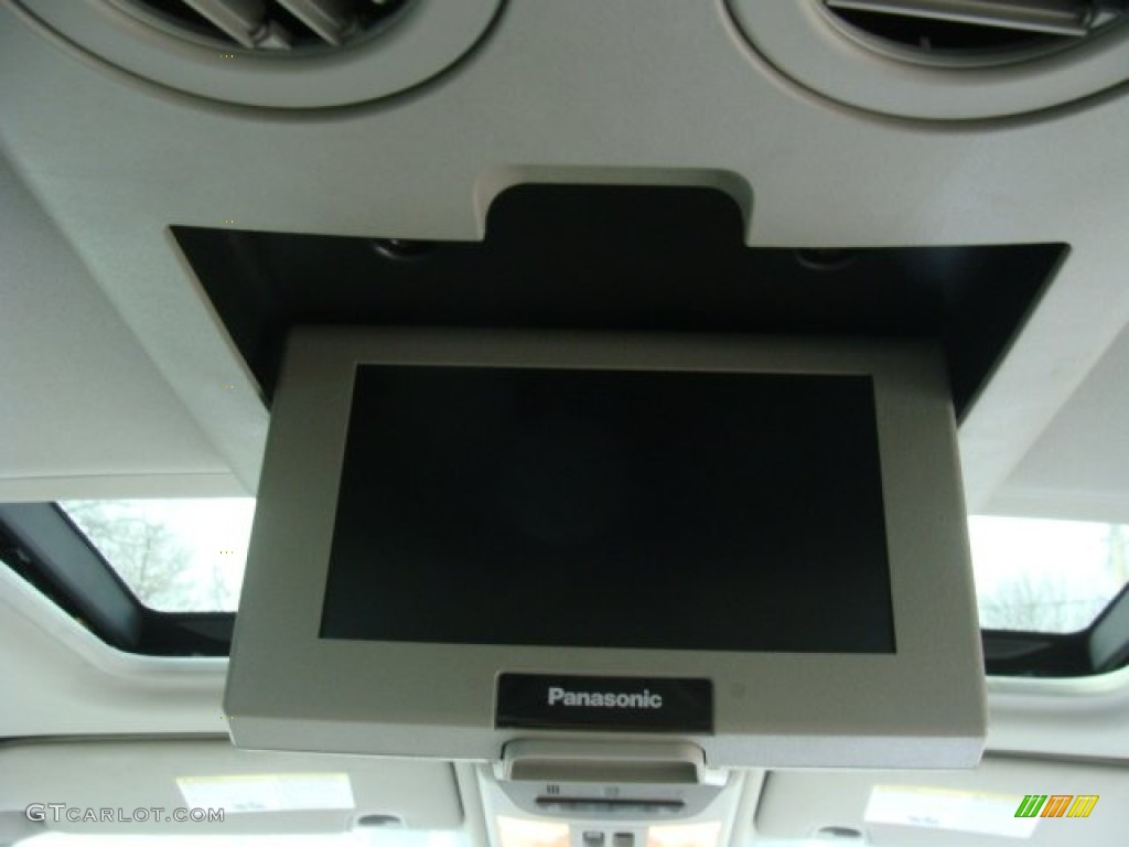 2009 Nissan Quest 3.5 SE Entertainment System Photos