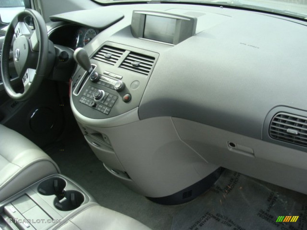 2009 Nissan Quest 3.5 SE Dashboard Photos