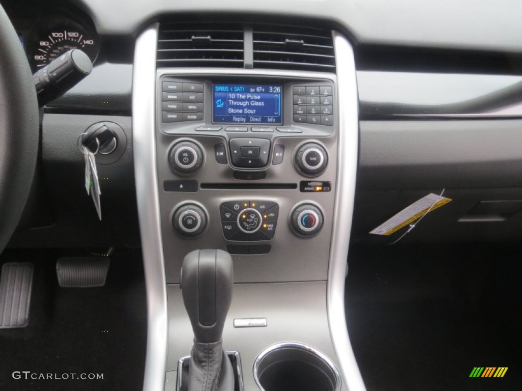 2013 Ford Edge SE Controls Photo #76943750