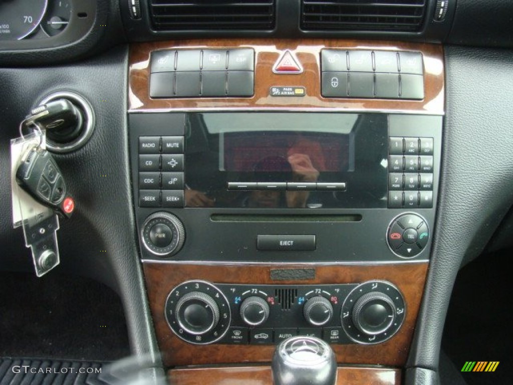 2006 Mercedes-Benz C 280 4Matic Luxury Controls Photo #76944334