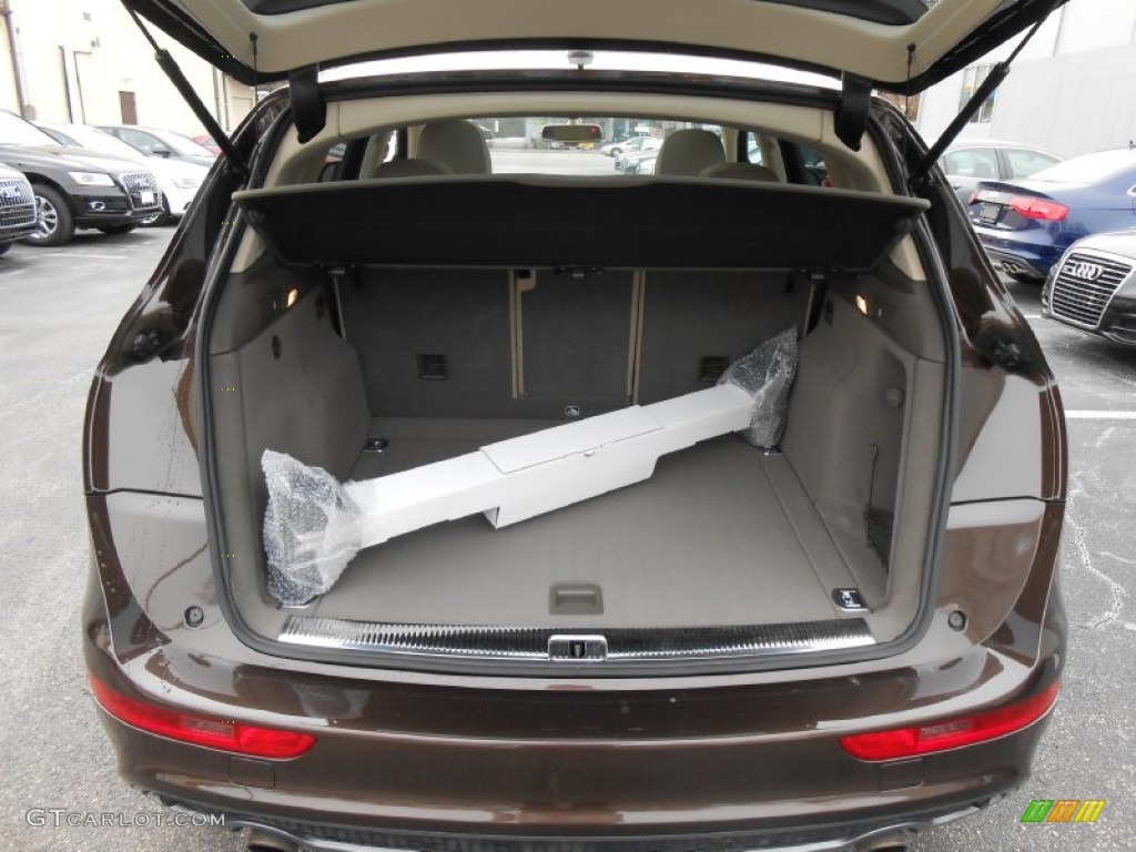2011 Audi Q5 3.2 quattro Trunk Photo #76944403