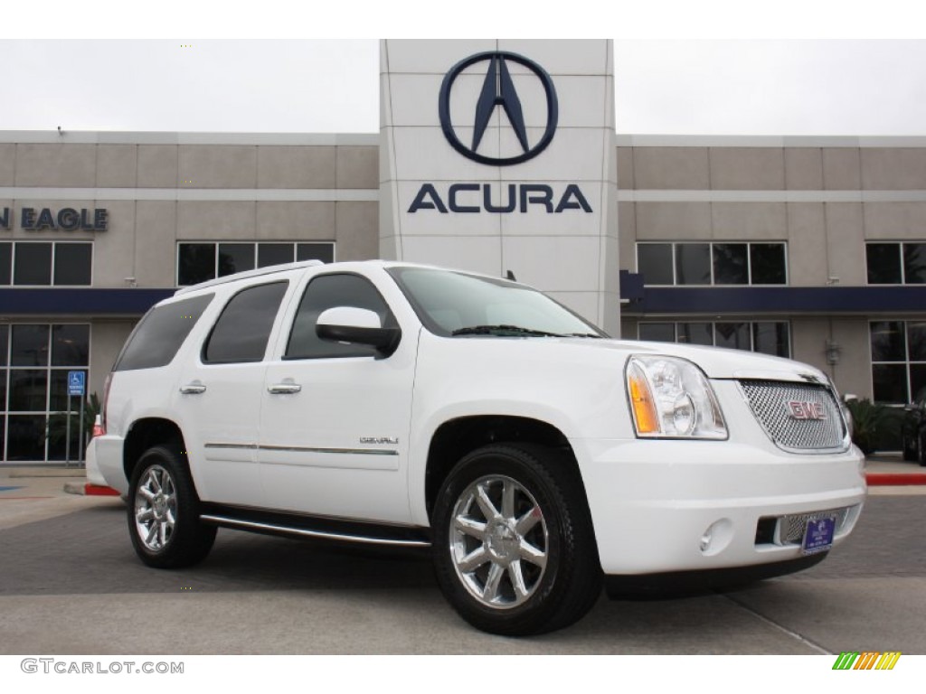 Summit White GMC Yukon