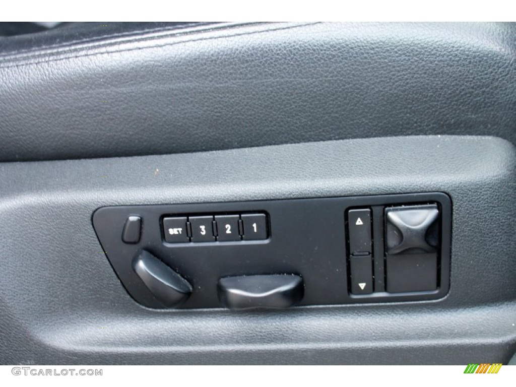2006 Porsche Cayenne Turbo Controls Photo #76950347