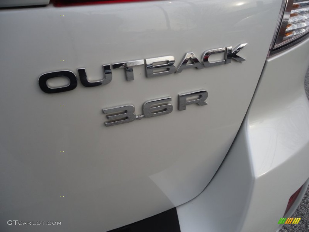 2010 Subaru Outback 3.6R Limited Wagon Marks and Logos Photos