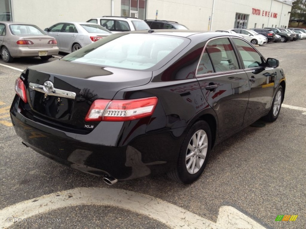 Black 2010 Toyota Camry XLE V6 Exterior Photo #76953634