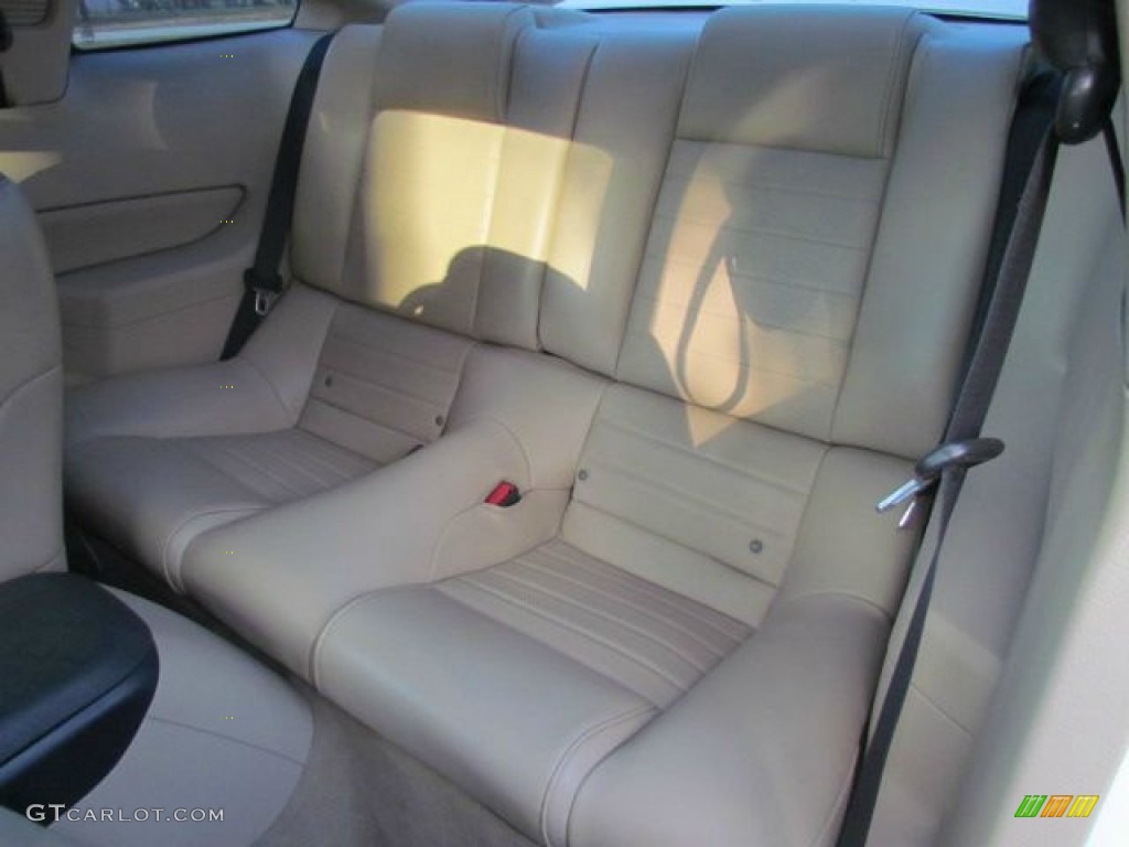 2007 Mustang GT Premium Coupe - Performance White / Medium Parchment photo #9