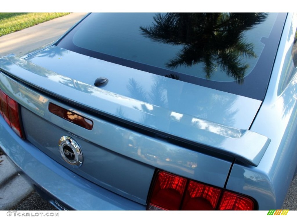 2007 Mustang GT Premium Coupe - Windveil Blue Metallic / Dark Charcoal photo #26
