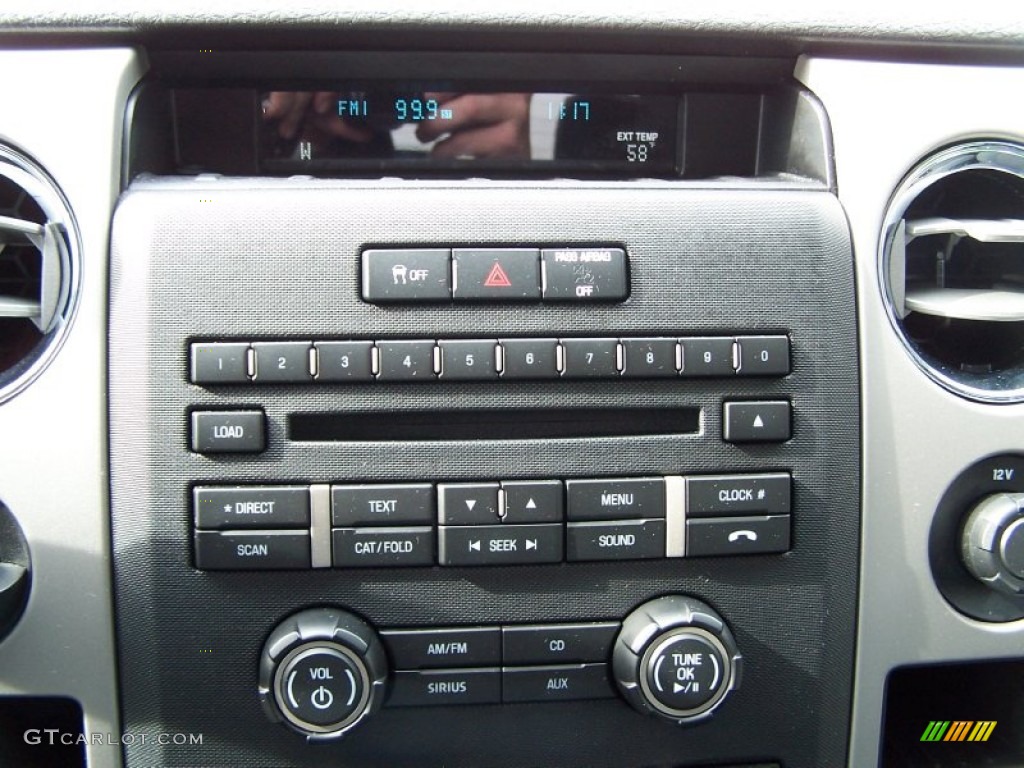 2011 Ford F150 XLT SuperCrew Controls Photo #76954579