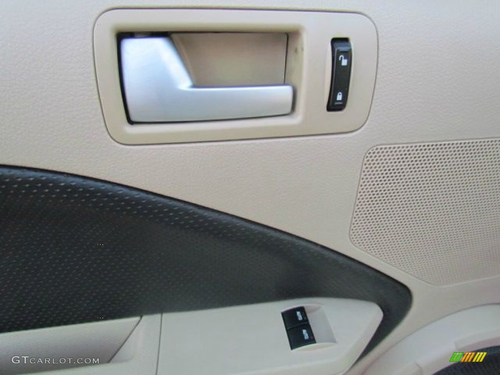 2007 Mustang GT Premium Coupe - Performance White / Medium Parchment photo #51