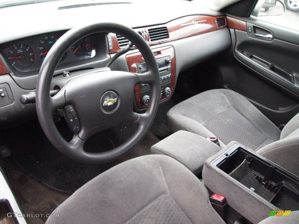 Ebony Black Interior 2006 Chevrolet Impala LS Photo #76957798