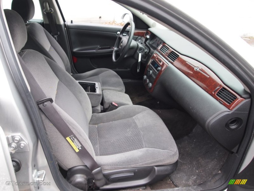 Ebony Black Interior 2006 Chevrolet Impala LS Photo #76957891