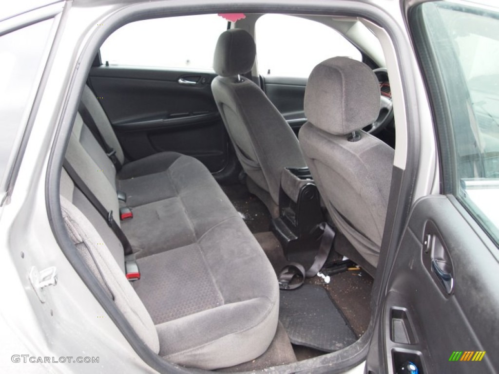 2006 Chevrolet Impala LS Rear Seat Photo #76957945