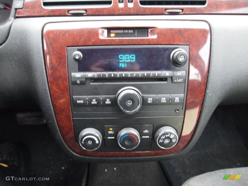 2006 Chevrolet Impala LS Controls Photo #76958080