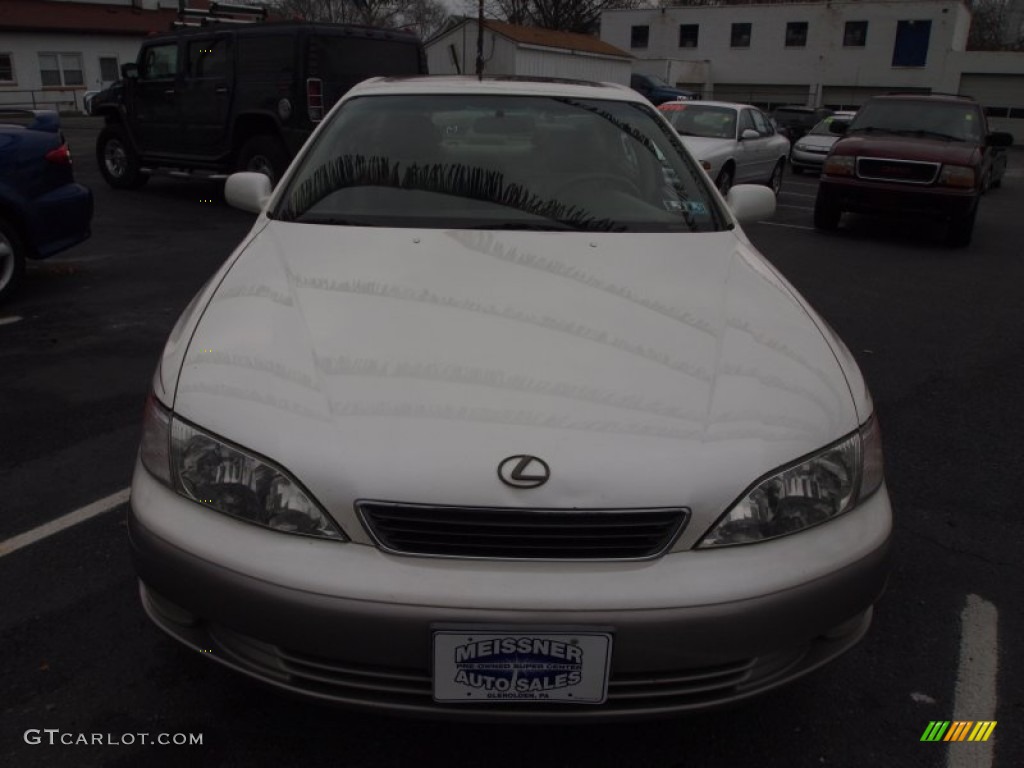 1997 ES 300 - Diamond White Pearl / Ivory photo #3