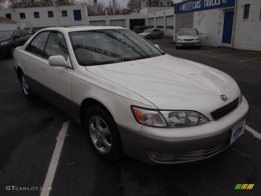 1997 ES 300 - Diamond White Pearl / Ivory photo #4