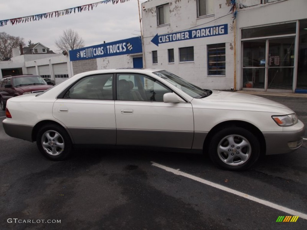 1997 ES 300 - Diamond White Pearl / Ivory photo #5