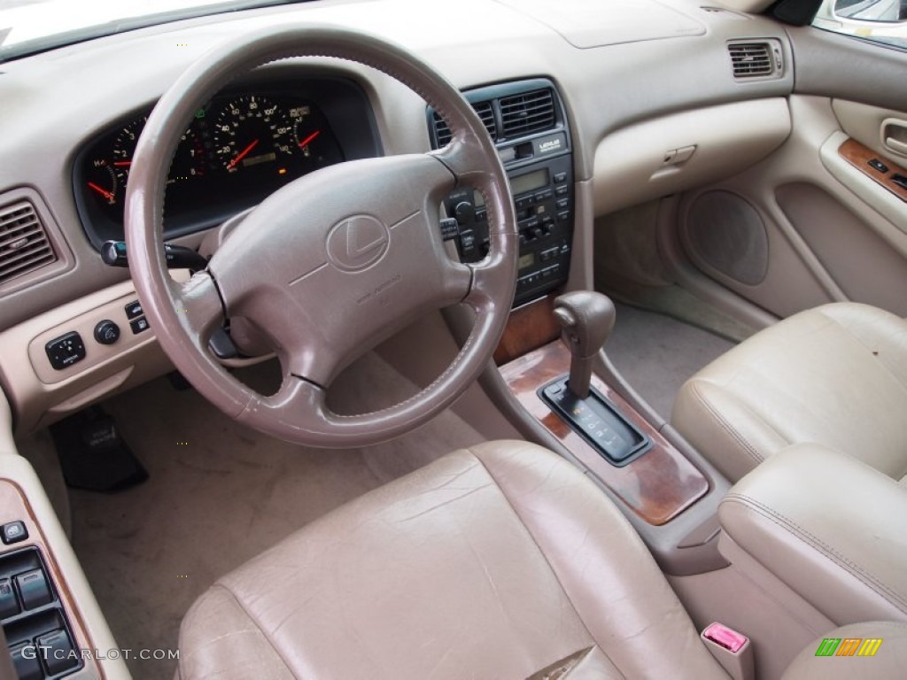 1997 ES 300 - Diamond White Pearl / Ivory photo #10
