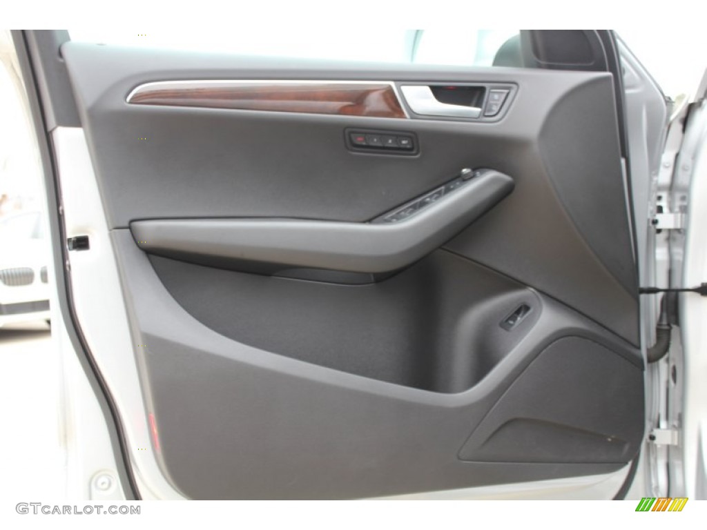 2011 Audi Q5 2.0T quattro Black Door Panel Photo #76966909