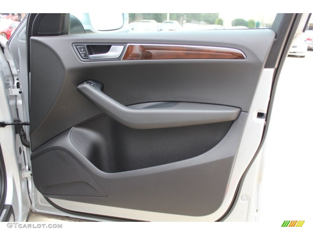 2011 Audi Q5 2.0T quattro Black Door Panel Photo #76966955
