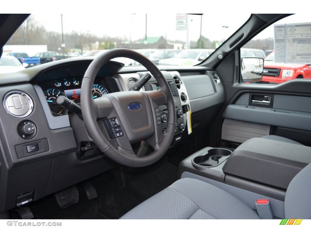 Steel Gray Interior 2013 Ford F150 XLT SuperCrew Photo #76969279