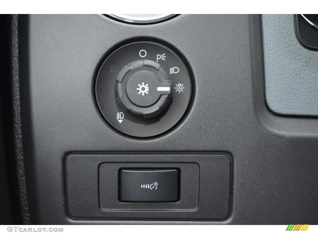 2013 Ford F150 XLT SuperCrew Controls Photo #76969640